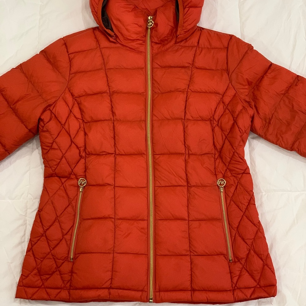 SOLD! 🚫 Michael Kors Packable Down-Fill Lightweight Coat